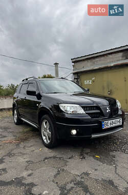Внедорожник / Кроссовер Mitsubishi Outlander 2009 в Николаеве