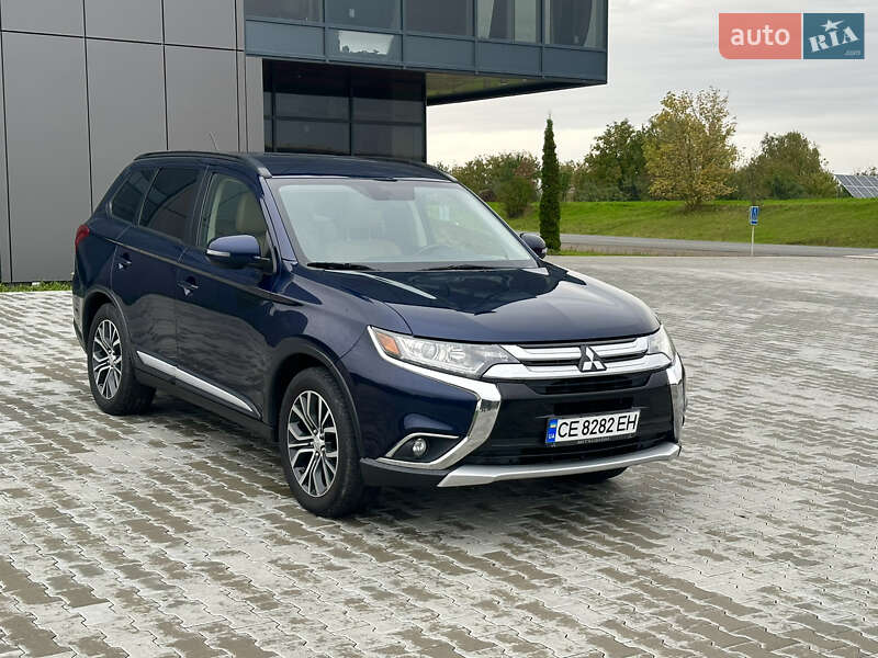 Mitsubishi Outlander 2015