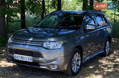 Позашляховик / Кросовер Mitsubishi Outlander 2013 в Калуші