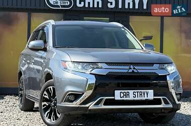 Позашляховик / Кросовер Mitsubishi Outlander 2018 в Стрию