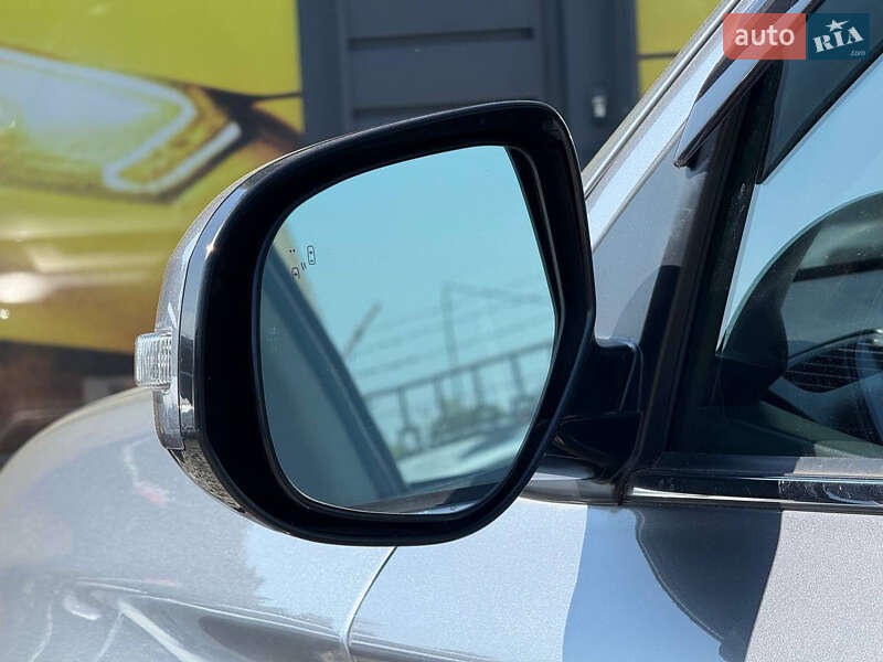 Внедорожник / Кроссовер Mitsubishi Outlander 2018 в Стрые