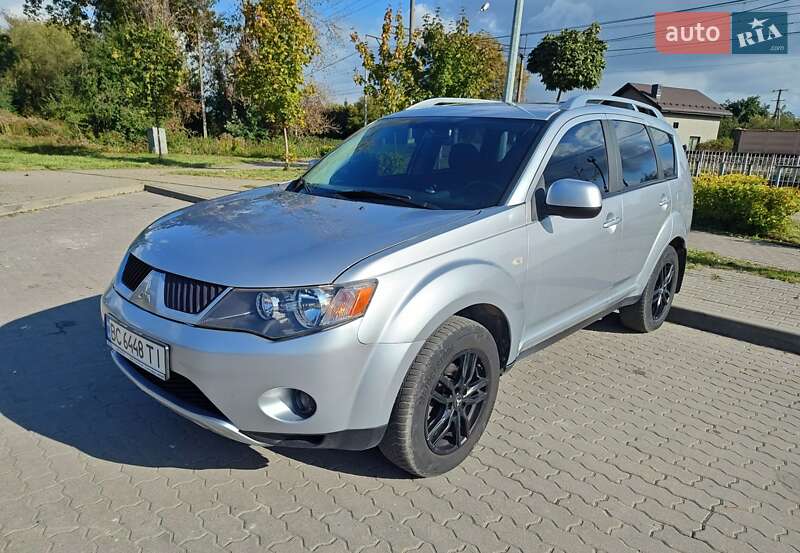 Внедорожник / Кроссовер Mitsubishi Outlander 2008 в Львове
