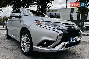 Mitsubishi Outlander 2022