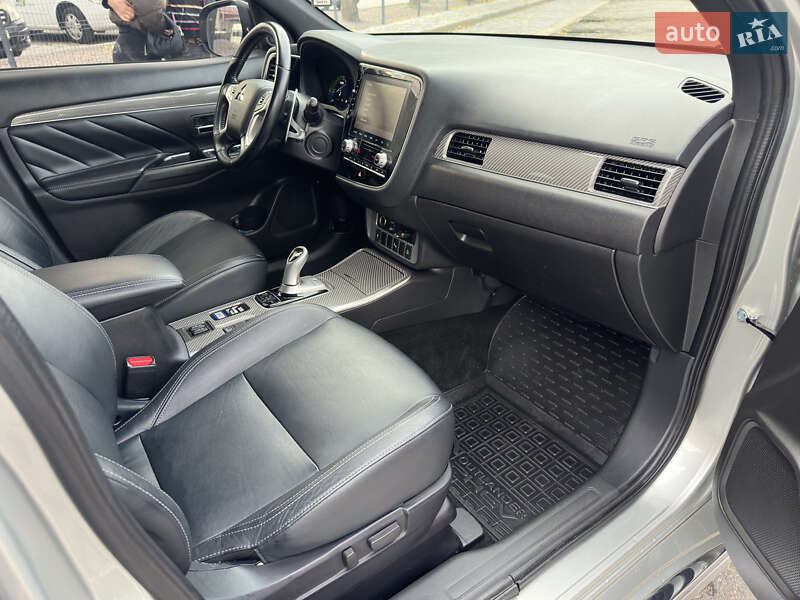 Внедорожник / Кроссовер Mitsubishi Outlander 2022 в Белой Церкви фото 33 Внедорожник / Кроссовер Mitsubishi Outlander 2022 в Белой Церкви