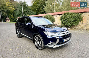 Внедорожник / Кроссовер Mitsubishi Outlander 2016 в Черновцах