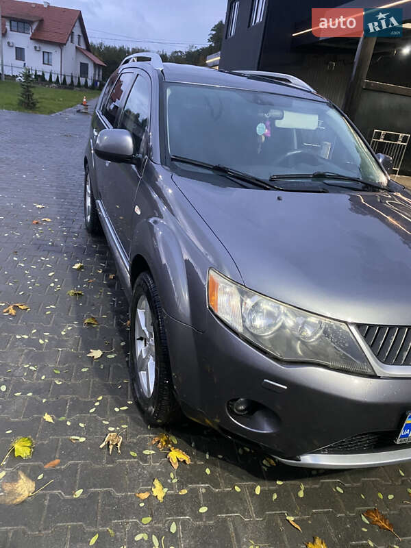 Mitsubishi Outlander 2009