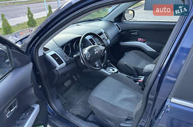 Внедорожник / Кроссовер Mitsubishi Outlander 2010 в 