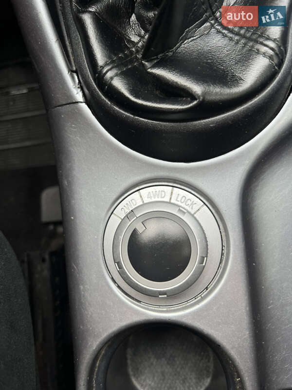 Позашляховик / Кросовер Mitsubishi Outlander 2007 в Луцьку