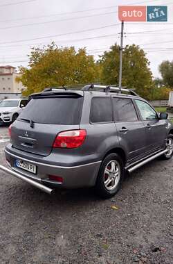 Внедорожник / Кроссовер Mitsubishi Outlander 2006 в  фото 7 Внедорожник / Кроссовер Mitsubishi Outlander 2006 в