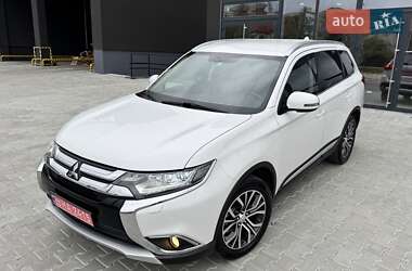 Mitsubishi Outlander 2016
