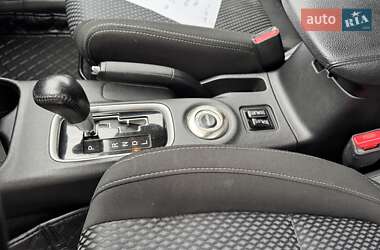 Внедорожник / Кроссовер Mitsubishi Outlander 2016 в 