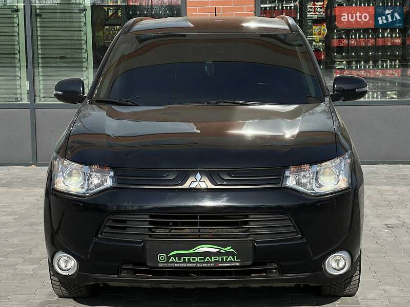 Внедорожник / Кроссовер Mitsubishi Outlander 2012 в Киеве