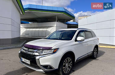 Внедорожник / Кроссовер Mitsubishi Outlander 2017 в Кременчуге
