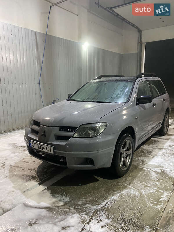 Внедорожник / Кроссовер Mitsubishi Outlander 2006 в 