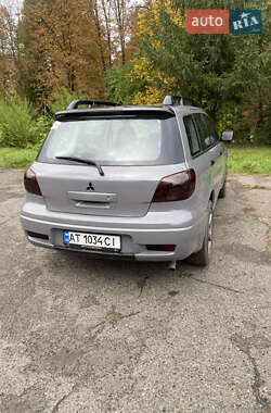 Внедорожник / Кроссовер Mitsubishi Outlander 2006 в 
