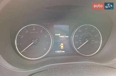 Внедорожник / Кроссовер Mitsubishi Outlander 2013 в 