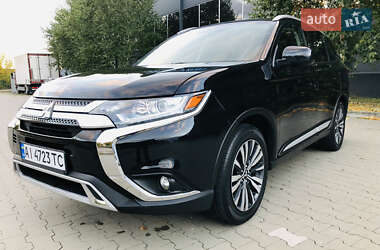Внедорожник / Кроссовер Mitsubishi Outlander 2020 в Белой Церкви