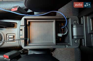 Внедорожник / Кроссовер Mitsubishi Outlander 2012 в 