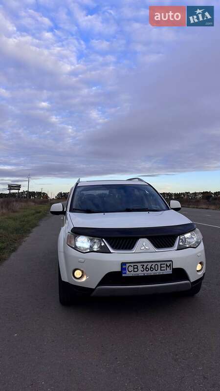 Позашляховик / Кросовер Mitsubishi Outlander 2009 в Прилуках
