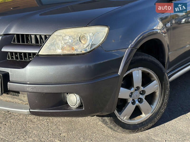 Внедорожник / Кроссовер Mitsubishi Outlander 2008 в Шептицькому