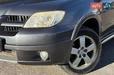 Внедорожник / Кроссовер Mitsubishi Outlander 2008 в 
