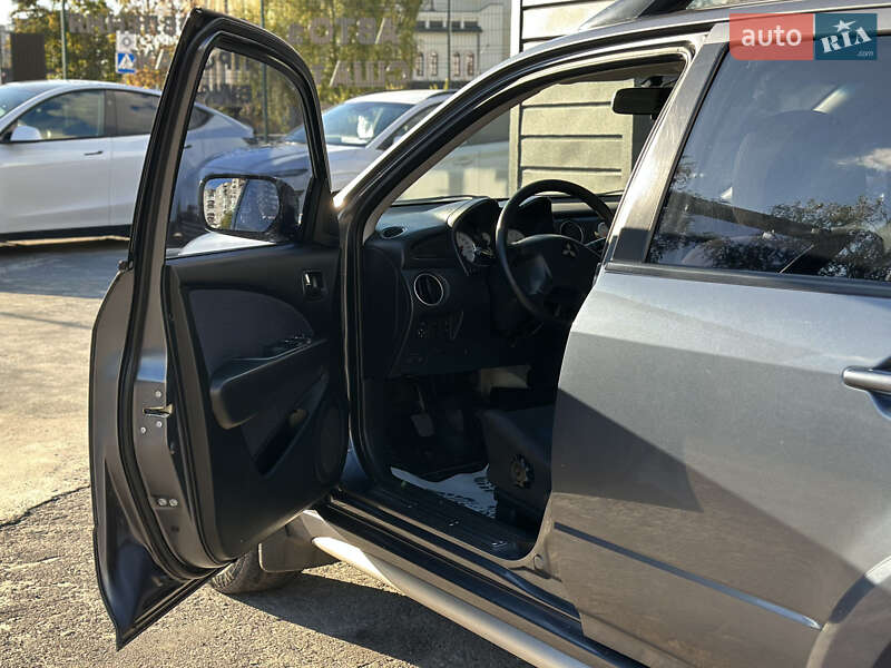 Внедорожник / Кроссовер Mitsubishi Outlander 2008 в Шептицькому
