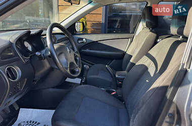 Внедорожник / Кроссовер Mitsubishi Outlander 2008 в 