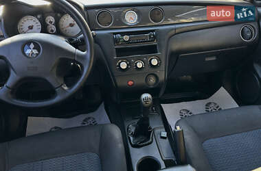 Внедорожник / Кроссовер Mitsubishi Outlander 2008 в 
