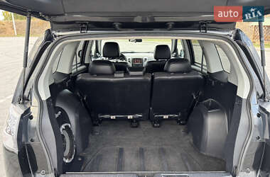 Внедорожник / Кроссовер Mitsubishi Outlander 2012 в 