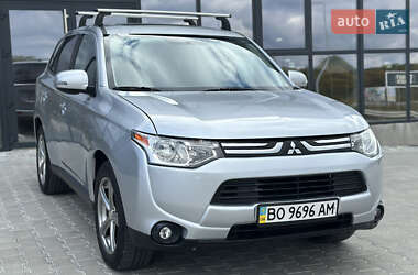 Mitsubishi Outlander 2013