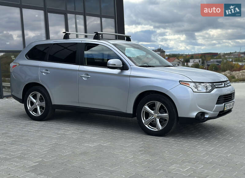 Внедорожник / Кроссовер Mitsubishi Outlander 2013 в Тернополе