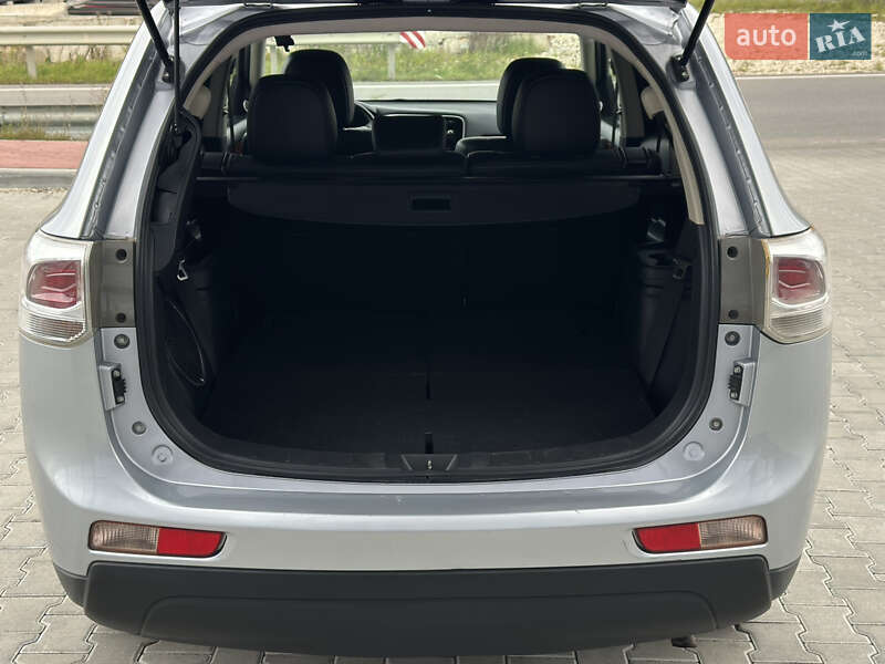 Внедорожник / Кроссовер Mitsubishi Outlander 2013 в Тернополе