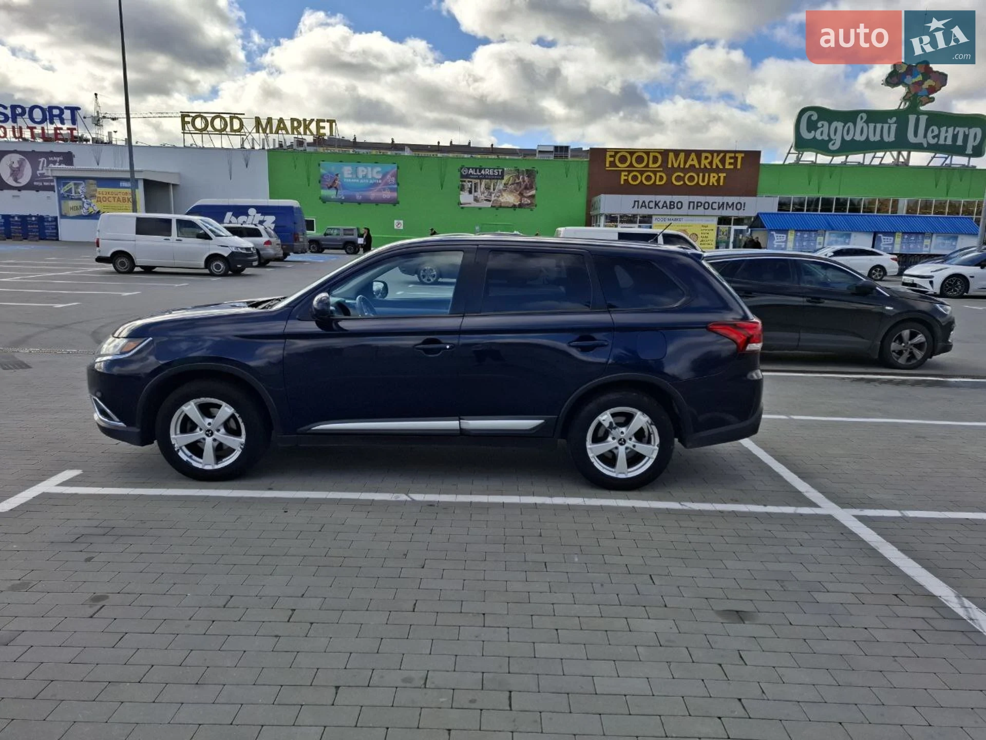 2016 Mitsubishi Outlander - мініатюра 6