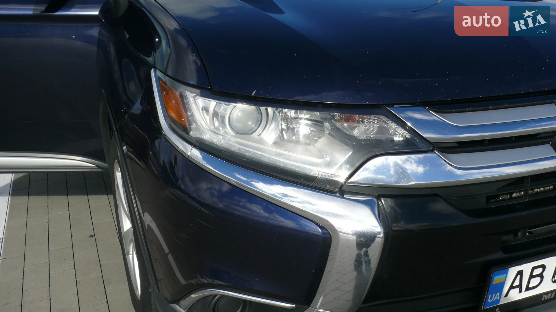 2016 Mitsubishi Outlander - мініатюра 10