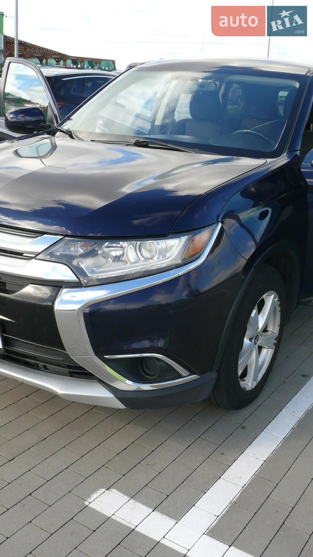 2016 Mitsubishi Outlander - мініатюра 11