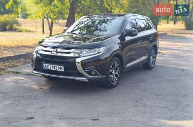 Внедорожник / Кроссовер Mitsubishi Outlander 2017 в Кривом Роге