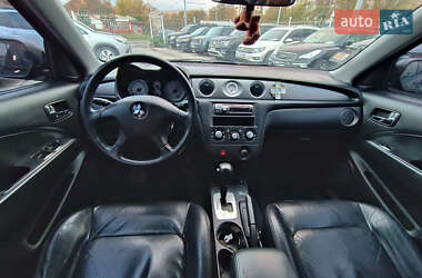 Внедорожник / Кроссовер Mitsubishi Outlander 2005 в 