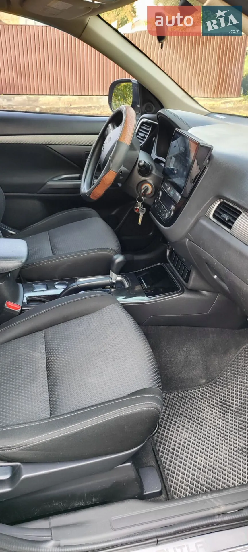 2017 Mitsubishi Outlander - мініатюра 17