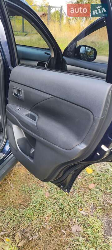 Внедорожник / Кроссовер Mitsubishi Outlander 2017 в Смеле