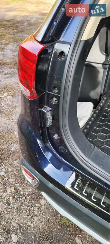 Внедорожник / Кроссовер Mitsubishi Outlander 2017 в Смеле