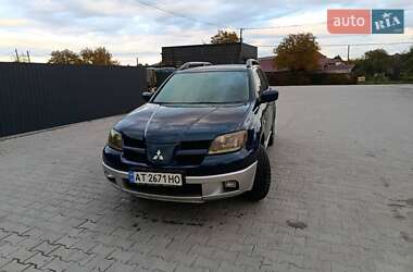 Внедорожник / Кроссовер Mitsubishi Outlander 2004 в 