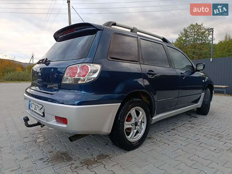Внедорожник / Кроссовер Mitsubishi Outlander 2004 в Косове