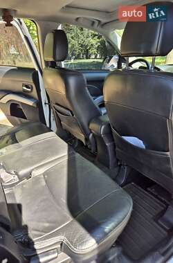 Внедорожник / Кроссовер Mitsubishi Outlander 2008 в 