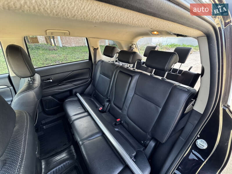 Внедорожник / Кроссовер Mitsubishi Outlander 2013 в Тернополе