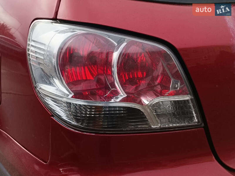 Позашляховик / Кросовер Mitsubishi Outlander 2003 в Харкові