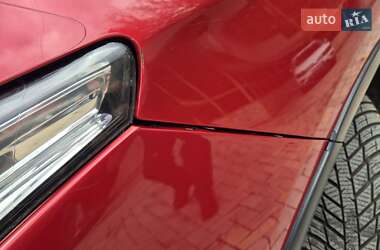 Внедорожник / Кроссовер Mitsubishi Outlander 2014 в 