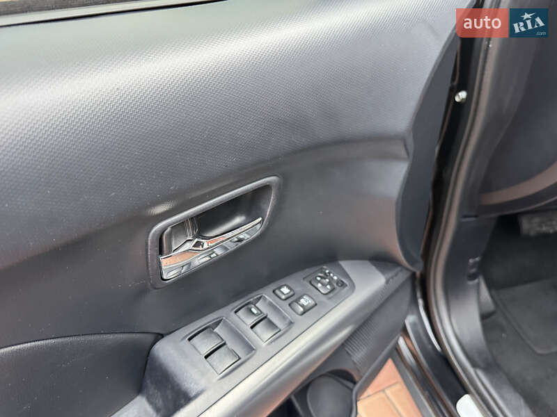 Внедорожник / Кроссовер Mitsubishi Outlander 2008 в Одессе