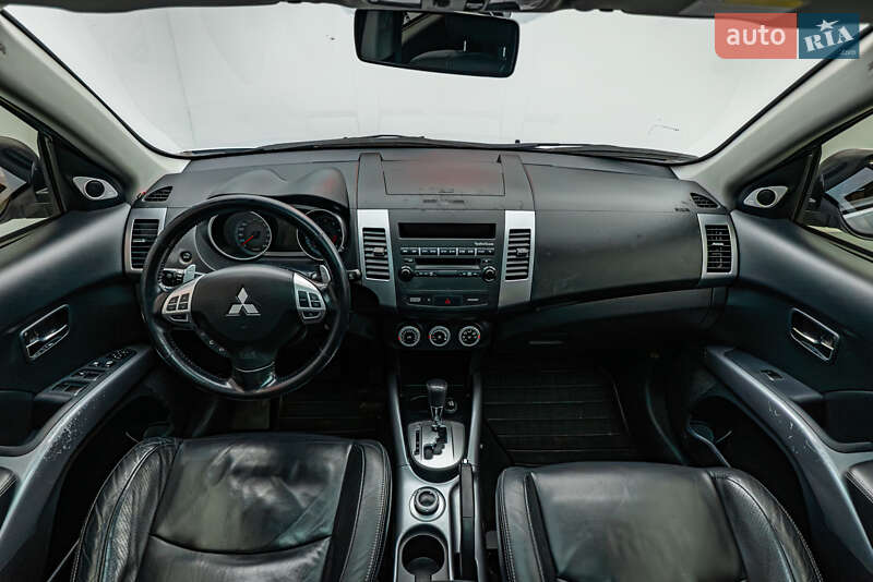 Позашляховик / Кросовер Mitsubishi Outlander 2008 в Києві фото 10 Позашляховик / Кросовер Mitsubishi Outlander 2008 в Києві