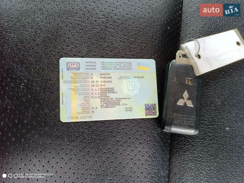 Внедорожник / Кроссовер Mitsubishi Outlander 2016 в Киеве