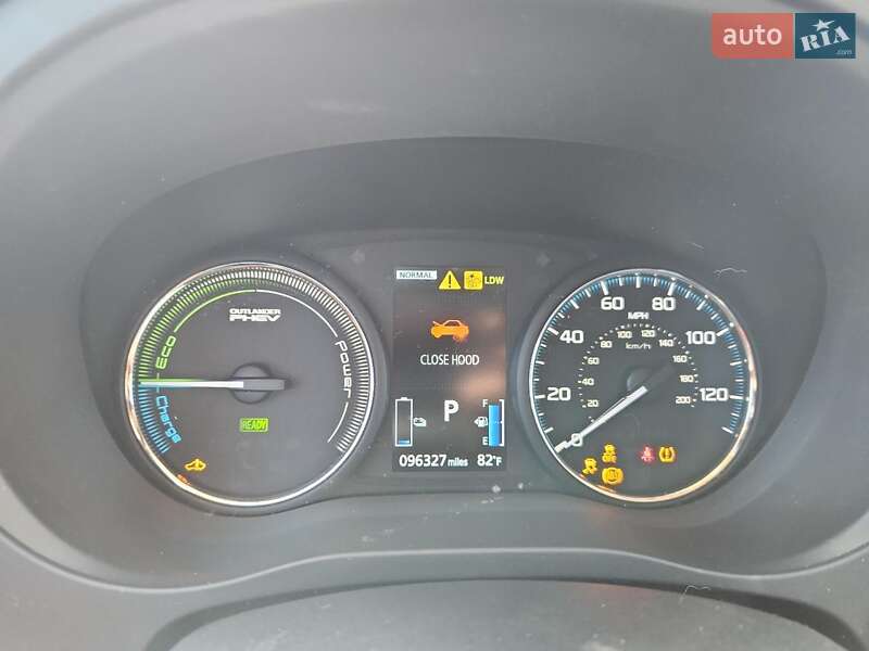 Внедорожник / Кроссовер Mitsubishi Outlander 2018 в Житомире фото 8 Внедорожник / Кроссовер Mitsubishi Outlander 2018 в Житомире